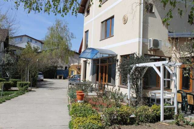 Гостевой дом Cristalex Villaverde Bucharest Бухарест-64